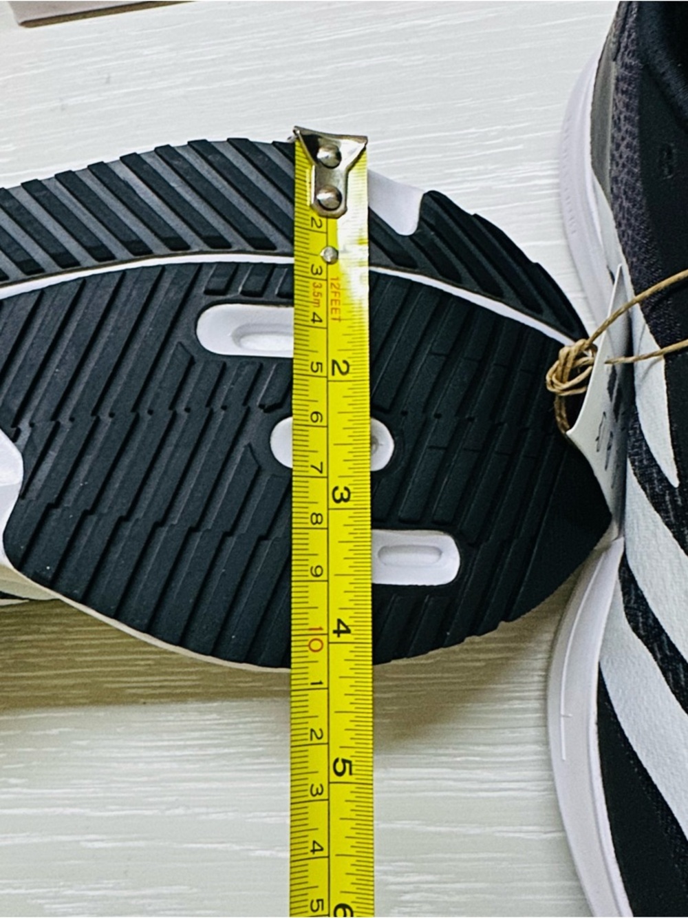 Size 7 adidas Black & White Performance Running Sneakers - Picture 11 of 13